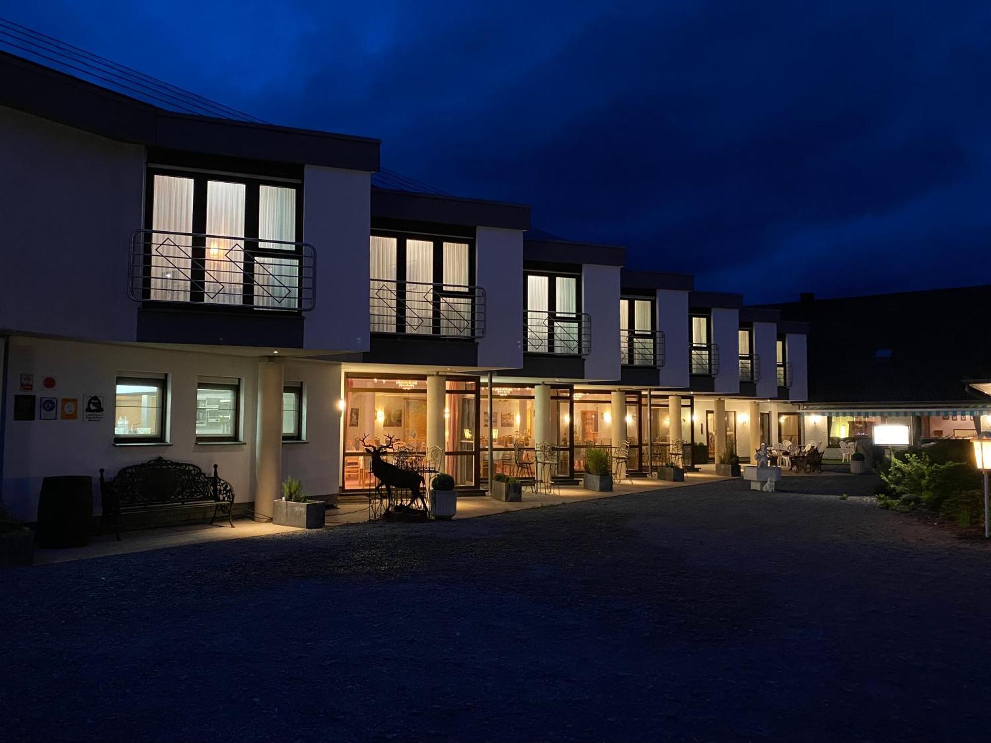 Hotel Altitude Burg Reuland Bagian luar foto