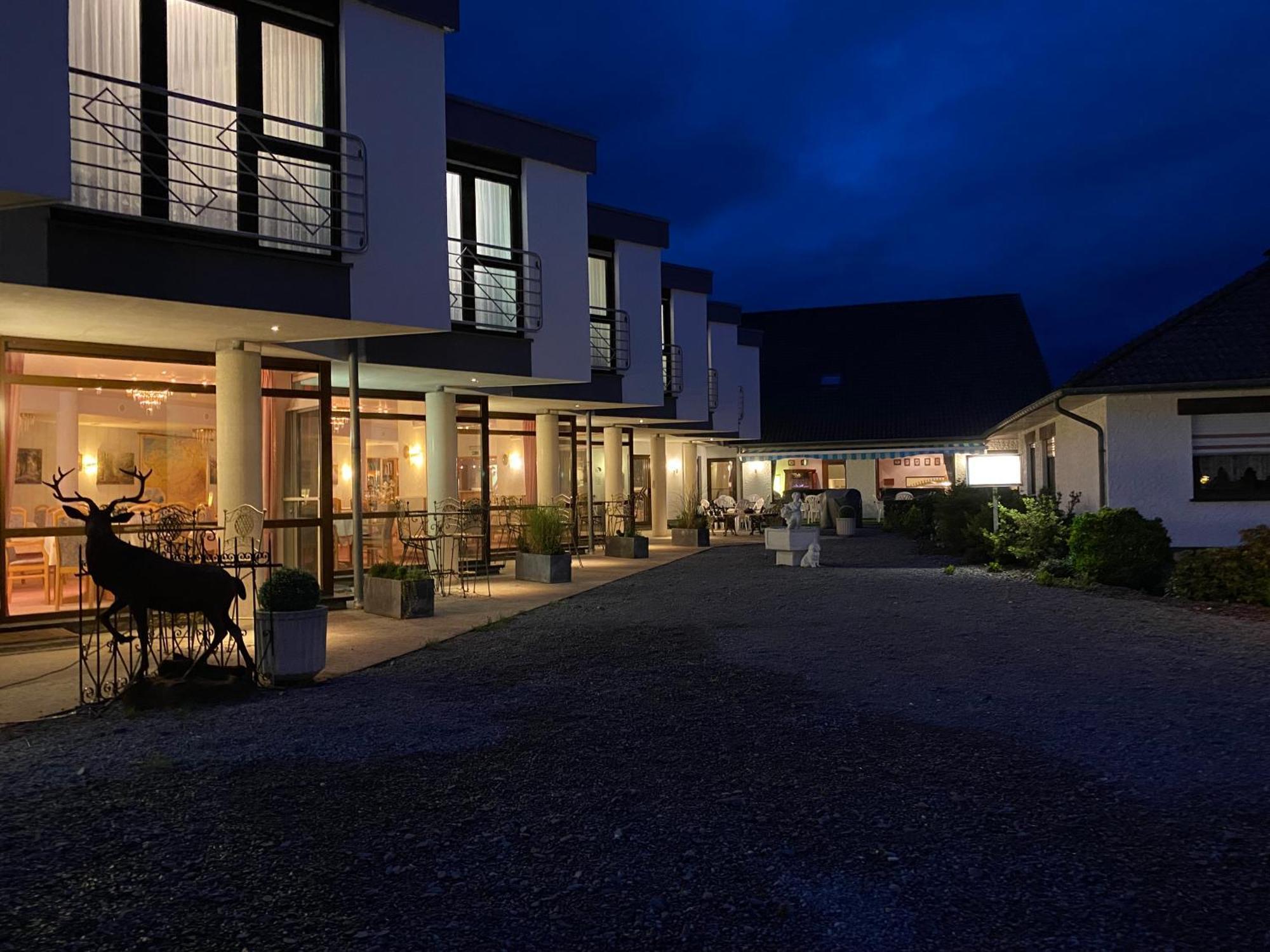 Hotel Altitude Burg Reuland Bagian luar foto